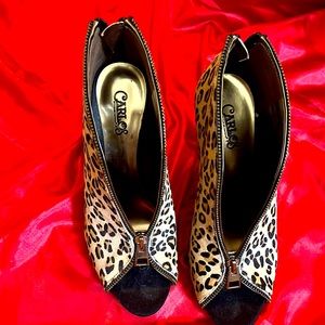 Carlos Santana high heels great condition